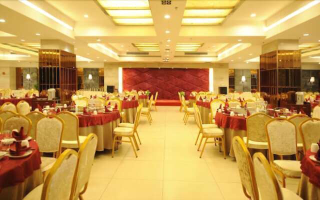 Changsha Yannian Century Hotel