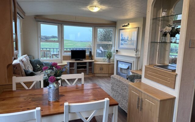Captivating 2-bed Static Caravan in Holyhead