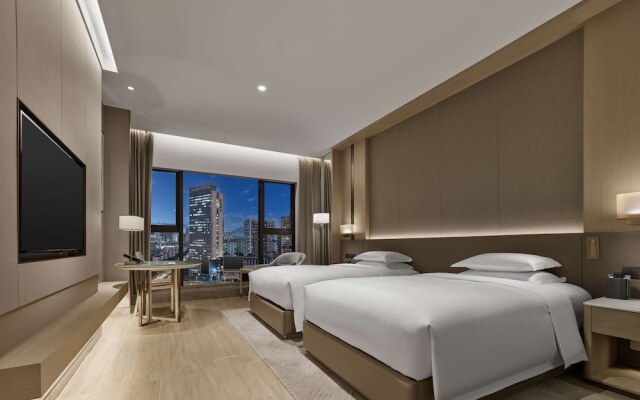 DoubleTree by Hilton Shenzhen Nanshan Hotel & Residences