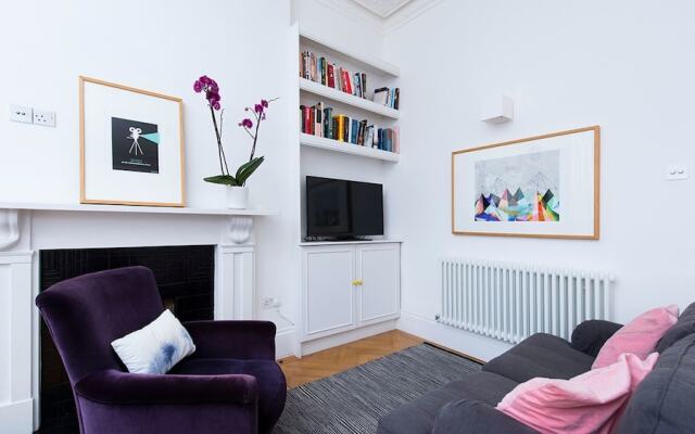 Lovely 2BR Apartment in Kensington