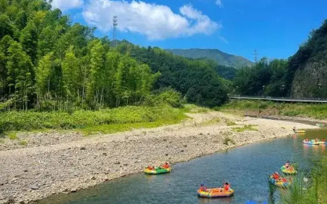 Jing County Moon Bay Homestay
