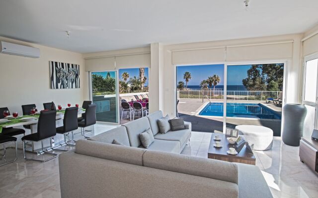 Shaye Frontline Villa