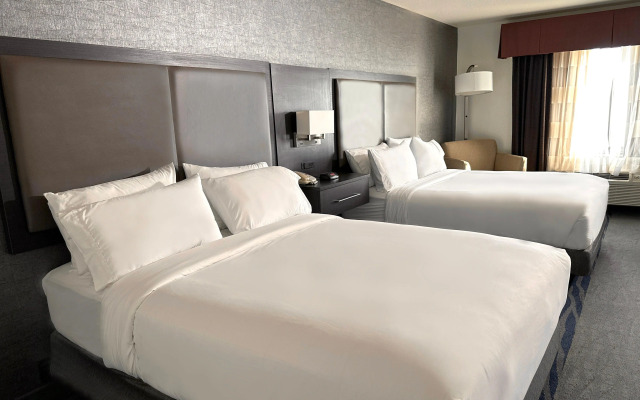 Holiday Inn Express Hotel & Suites Barstow-Outlet Center by IHG