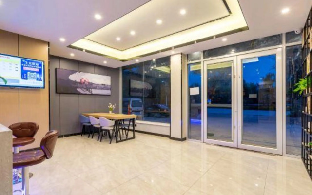 Junyi chain hotel (Yinan Aokema Avenue store)