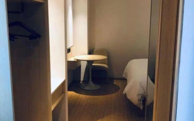GreenTree Inn Jiangsu Lianyungang Hualian Building Business Hotel