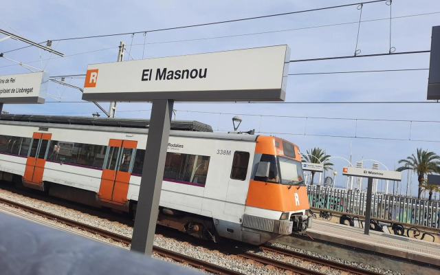 Bright near the beach & Barcelona - Apartment