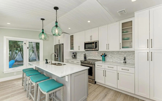 Sea La Vie - 205 - 55th