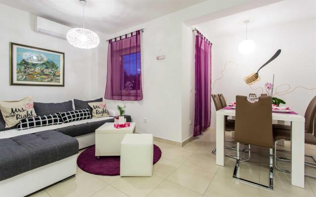 Holiday house CIRIK in Kras