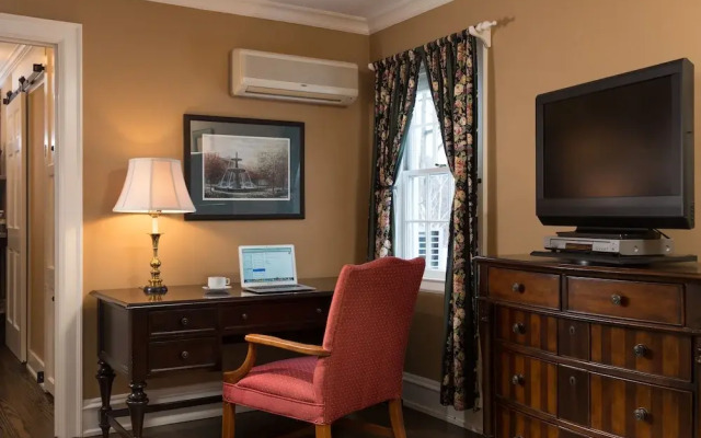 The Inn At Turkey Hill