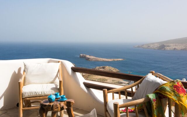 Sea Breeze Balcony of Mykonos