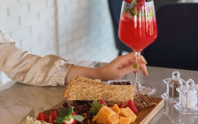 Wylie Hotel Atlanta, Tapestry Collection by Hilton