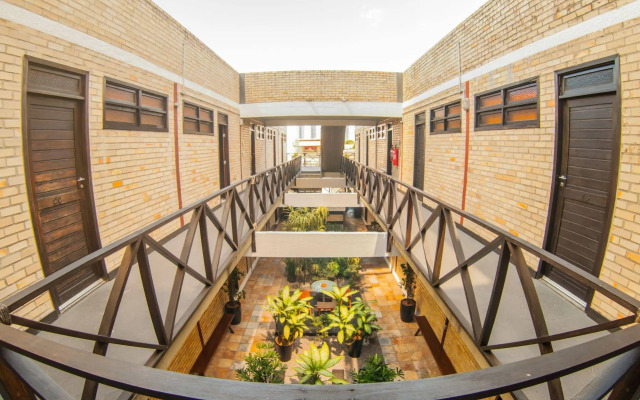 Economy Flat