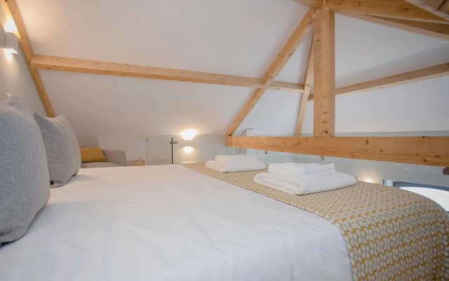 Liiiving in Porto-santa Catarina Twin Apartment II
