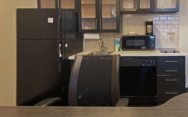 MainStay Suites Kansas City Overland Park