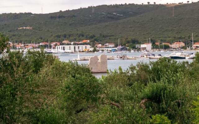 Apartment Darko 2 - 50 m from sea: A6 Sukosan, Zadar riviera