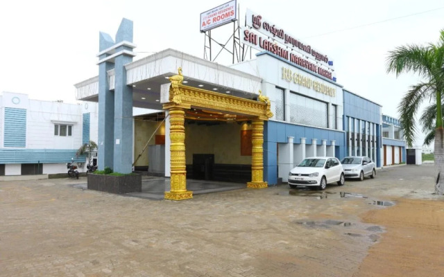 RB Grand Residency by OYO Rooms