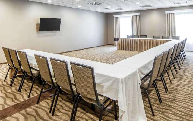 Comfort Suites Marietta - Parkersburg