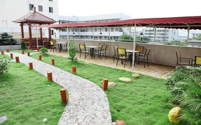 Zhuhai Creative Holiday Hotel