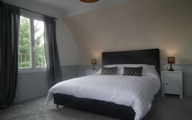 No 6 Bed & Breakfast