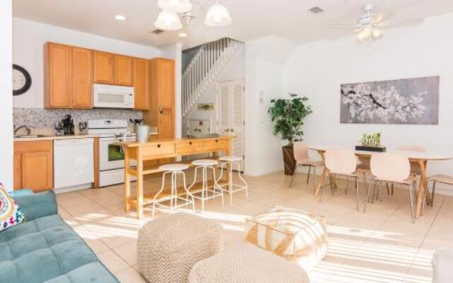 Coral Cay 2316