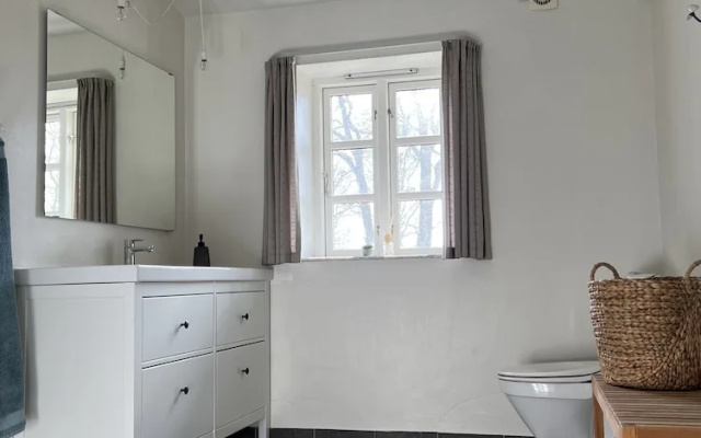 Lake View Apartment