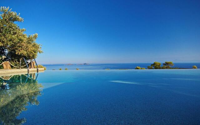 The Infinity 180 Luxury Suites - Adults Only