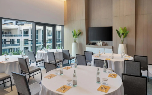 Vida Dubai Marina & Yacht Club