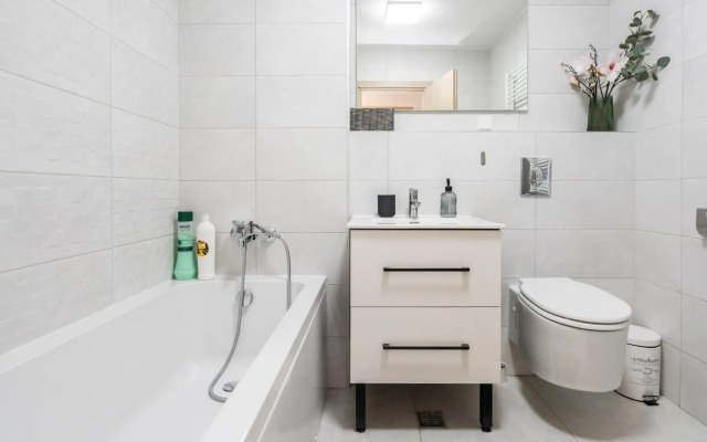 The Painter - 2R apartment in Roka Residence with underground parking