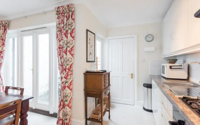 Stylish 3 bed House 2 Minutes From Baker Street!