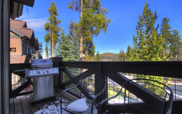 Amber Sky - Ski-In/Ski-Out by RedAwning