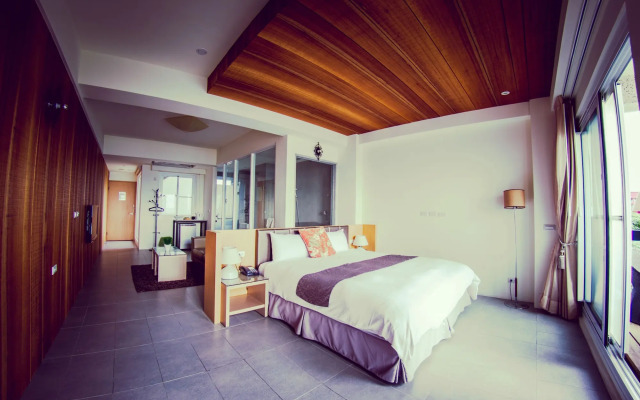 Sasa Nor Lamour B & B