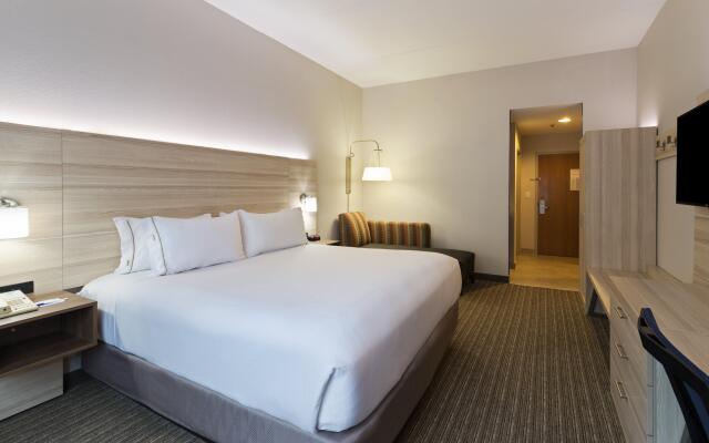 Holiday Inn Express Hotel & Suites Tavares - Leesburg by IHG