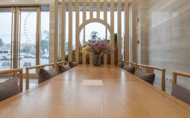 Elong Ruiyun Hotel (Bengbu Carnival Store)