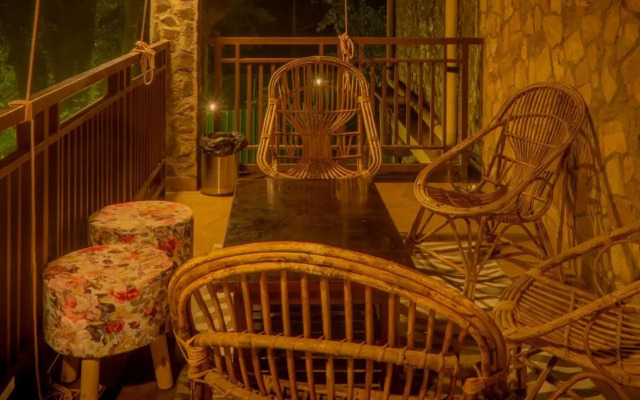 The Hosteller Naukuchiatal