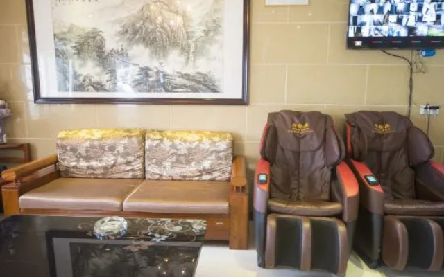 Junyi Nanshan Hotel, Luotian