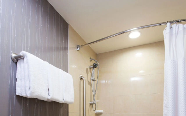 Courtyard by Marriott Rochester Brighton