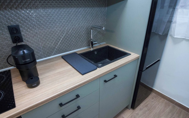 Fresh Modern 1 Bd Apt in Vibrant Patisia