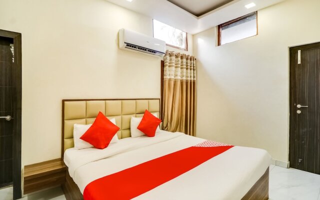 Hotel Adarsh by OYO Rooms