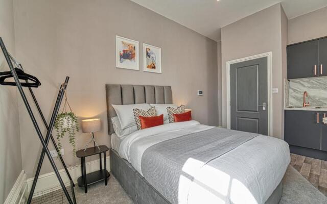 Stylish Worcester Studio Apartment