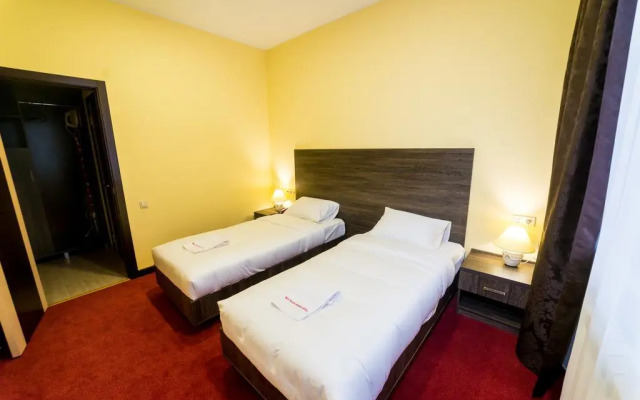 Hotel Krasnyi Podsolnukh