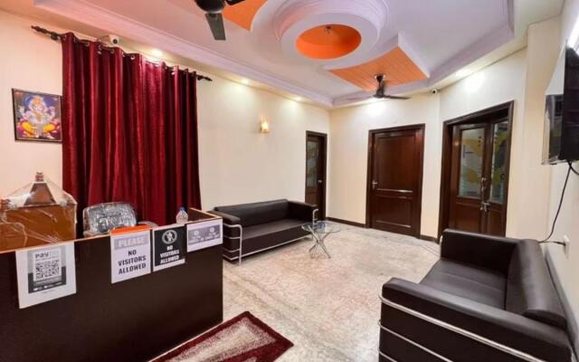 Oyo 703859 Hotel Greeno