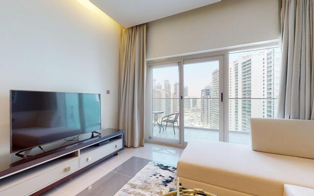 Business Bay -  Damac Majestine Tower 1818