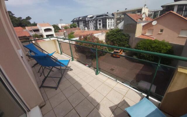 Centre, Grand T2 balcon Pkg, plage gare 600m