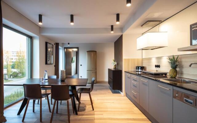 Golden Ball, Exclusive Serviced Apartments Munich