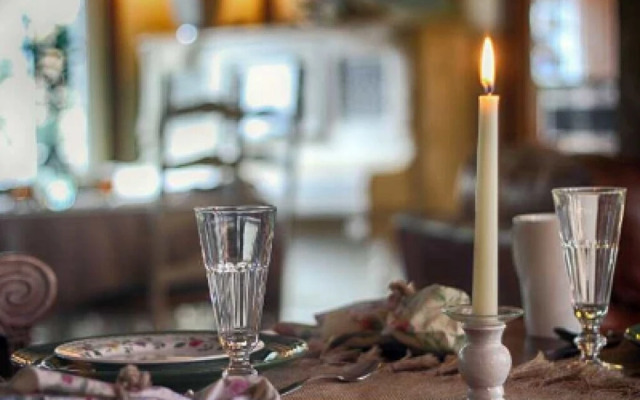 The Historic Wapiti Lodge