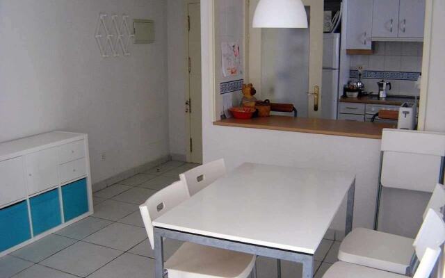 Venavera H21a - 2 Dorm / 1bath Walk to Beach