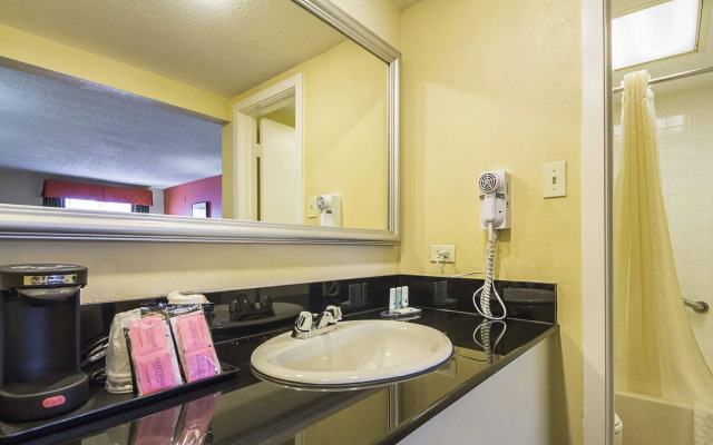 Studio 6 Suites North Richland Hills, TX