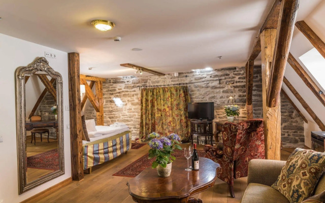 Гостиница CRU