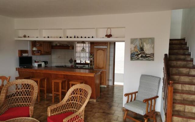 Apartamento en piscinas naturales.