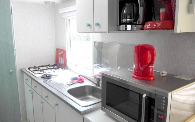 Bungalow With 2 Bedrooms in Saint-genest-de-beauzon, With Wonderful Mo